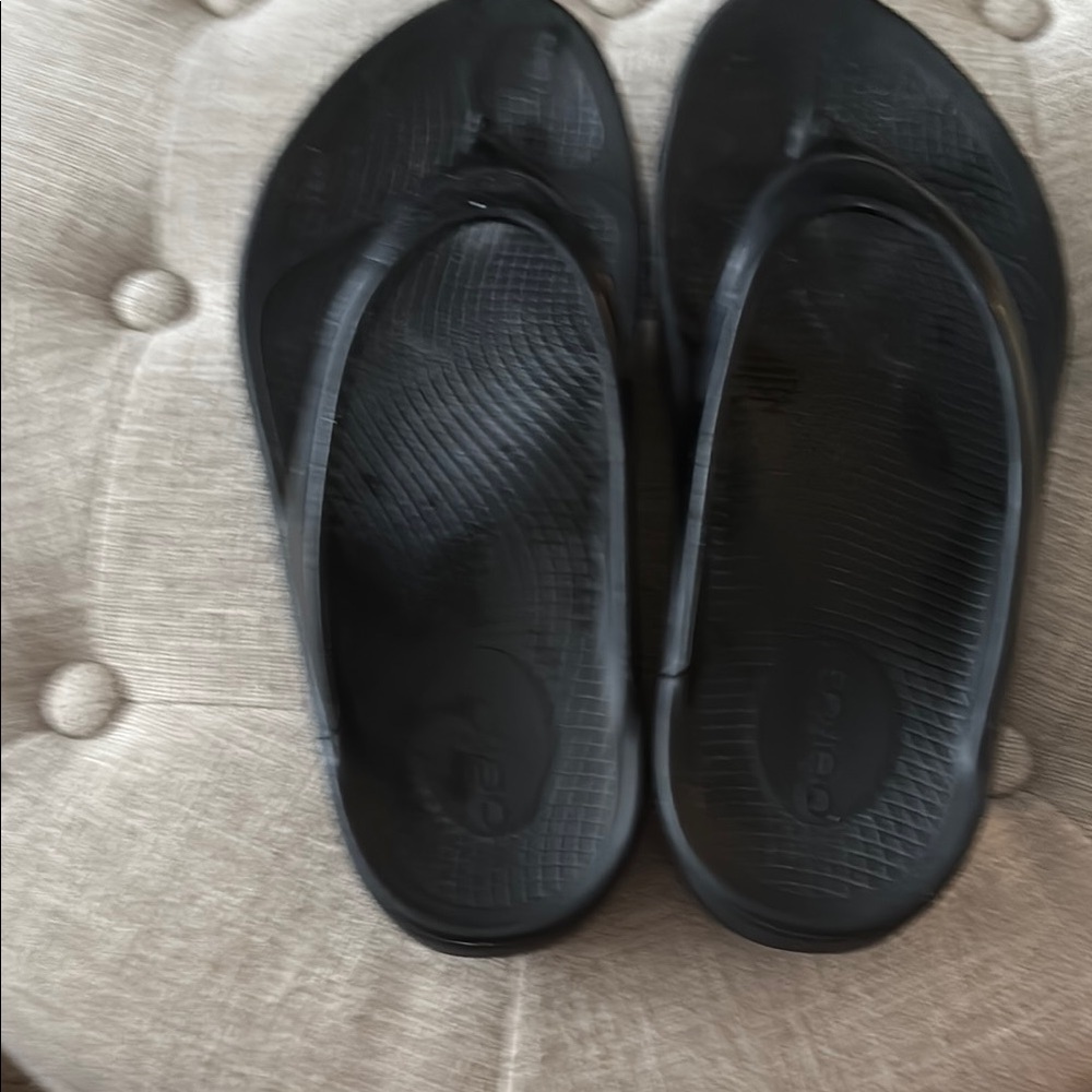 Black Oofos Slide Sandals